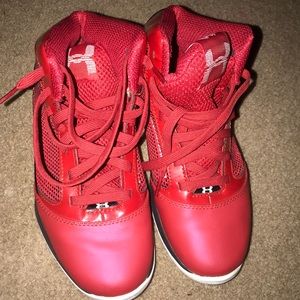 Mint condition 5.5Y Under Armor sneakers!
